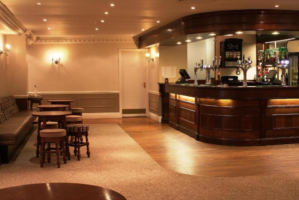 Consort Hotel ロザーハム エクステリア 写真